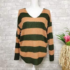 NWT Gorgeous Orange & Green Striped V-Neck Open Back Knit Sweater